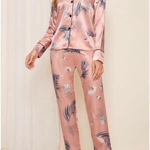 Satin Pajamas Pink Print Women’s Size Small